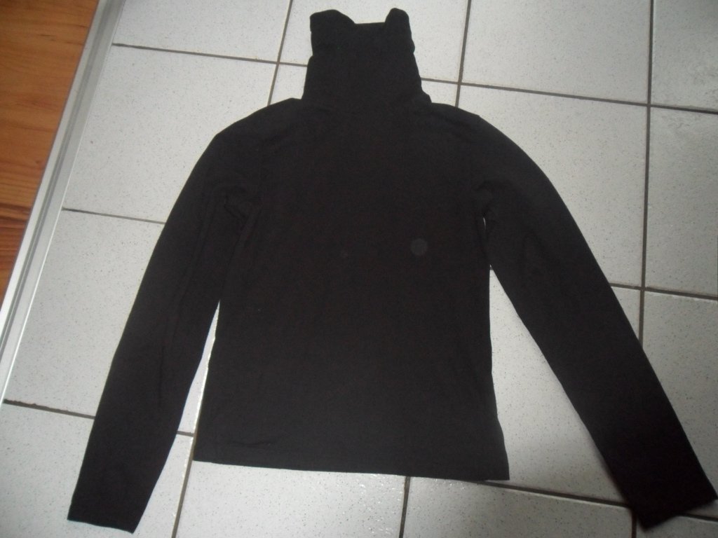Schwarzer Rollkragen Pullover Gr. 176