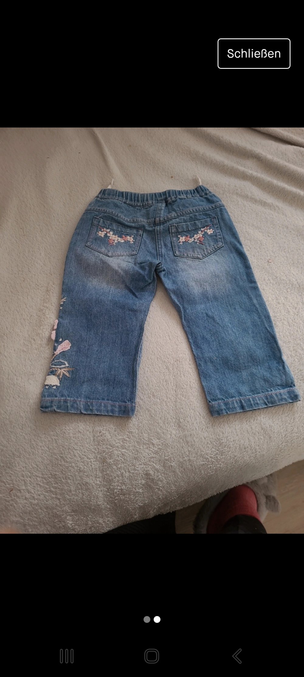 Jeans mit Blumen 