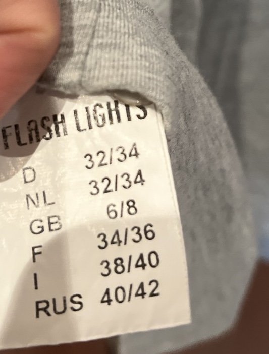 graues Baumwollkleid Sommerkleid