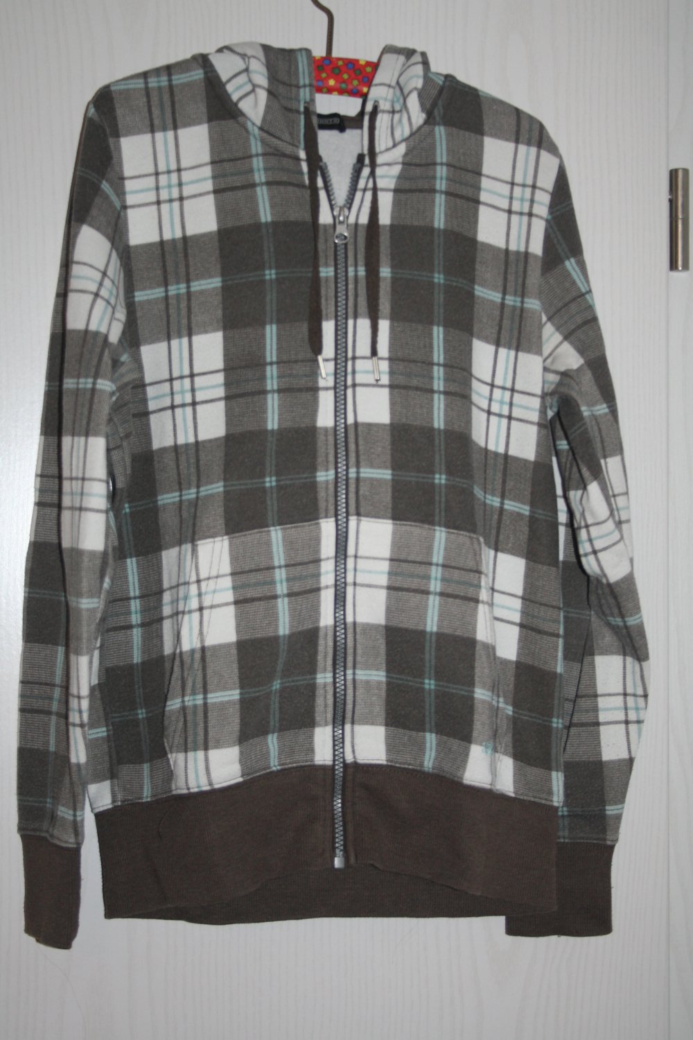 karierte Kapuzenjacke