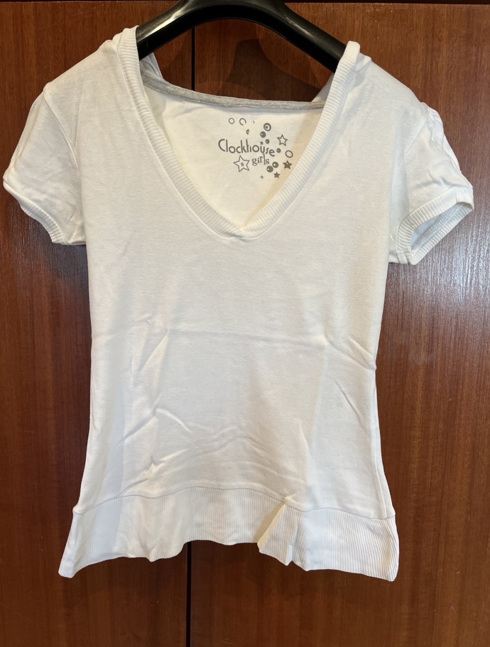 weißes T-Shirt mit Kapuze von Clockhouse Girls