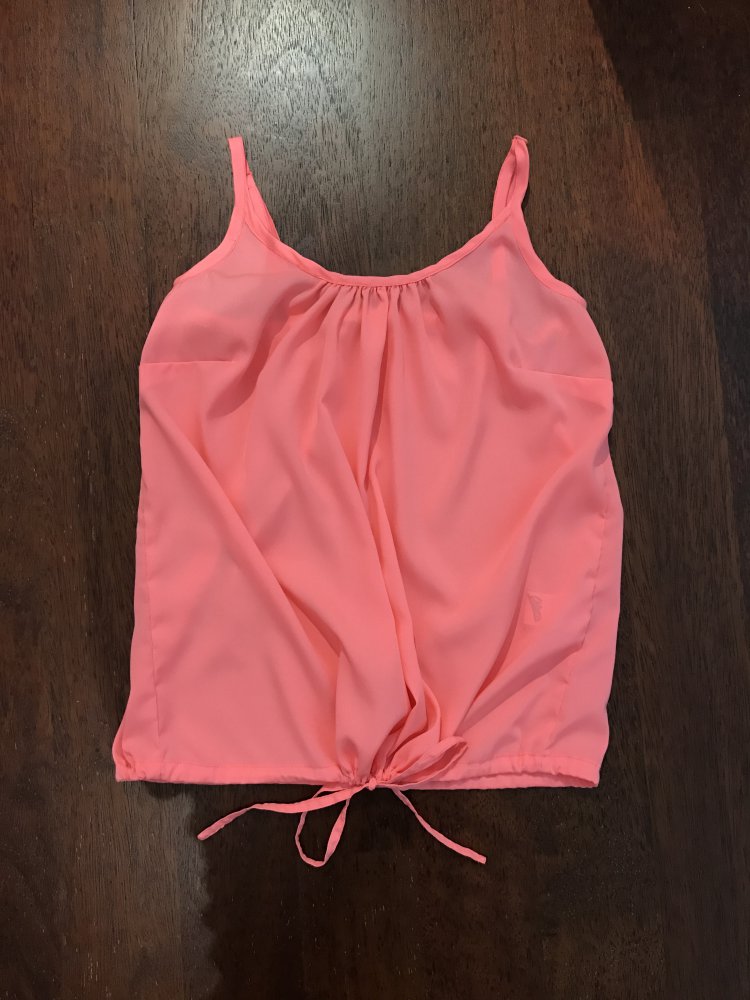 Luftiges Sommeroberteil