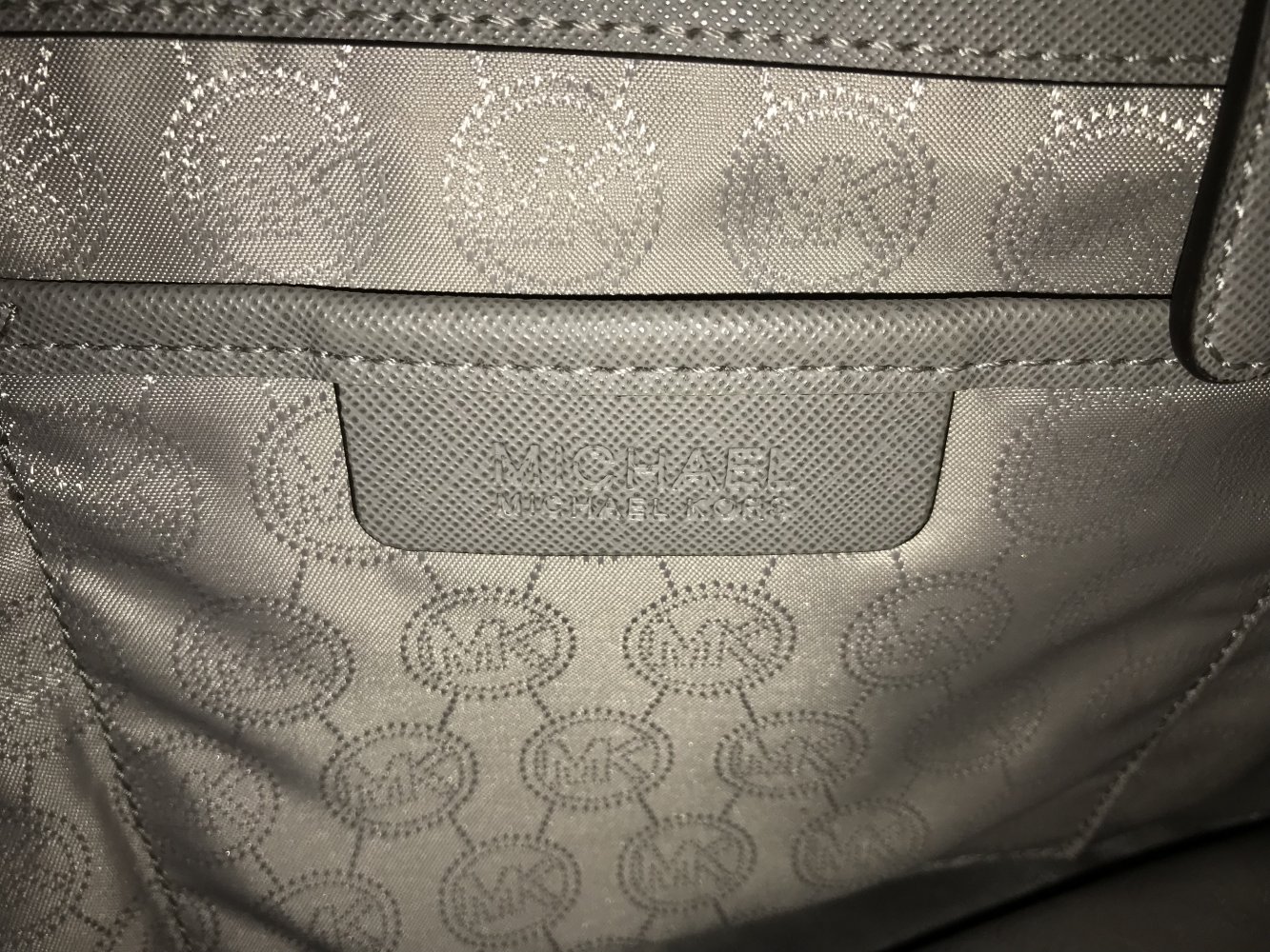 Michael Kors Jet Set Travel Shopping Bag Tote Pearl Grey