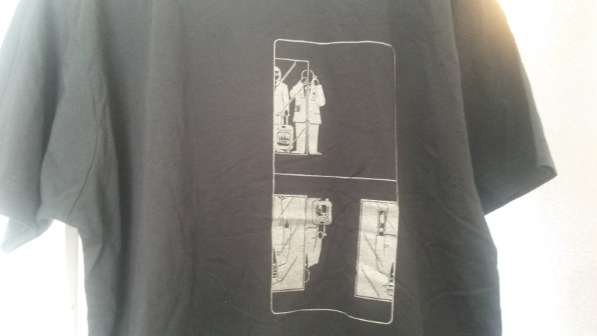 Schwarzes T-Shirt vom Steirischen Herbst 2013, Größe L,