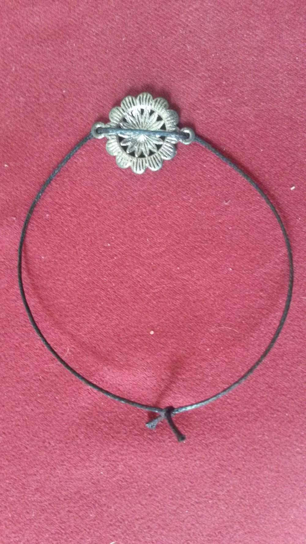 Armband zum Verknoten,