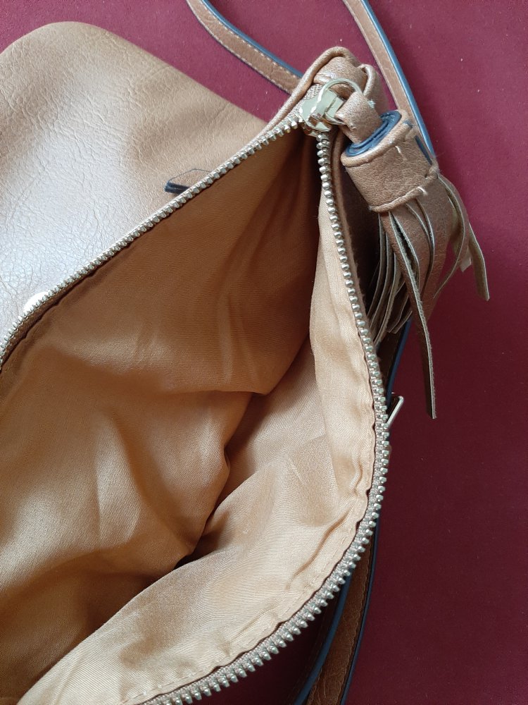 Braune Handtasche, nur 1 x benutzt, siehe