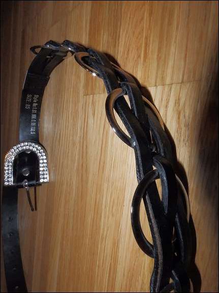 Gürtel mit Straßstein-Schnalle,