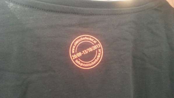 Schwarzes T-Shirt vom Steirischen Herbst 2013, Größe L,