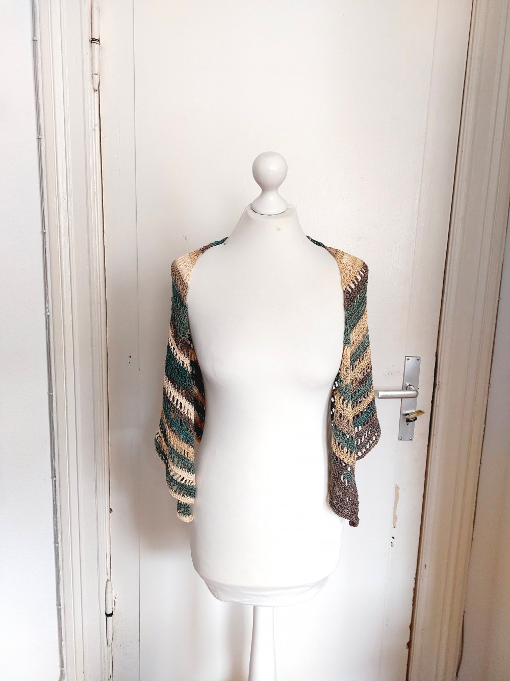 Gehäkelter Schal / Tuch im Hippie-Look