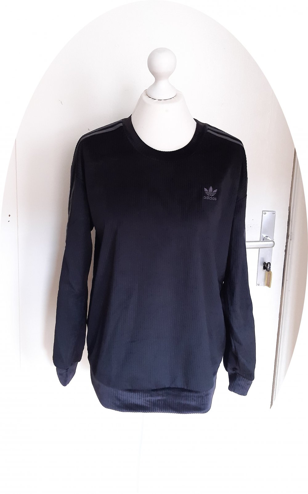 NEU! schwarzer Cordpullover von Adidas