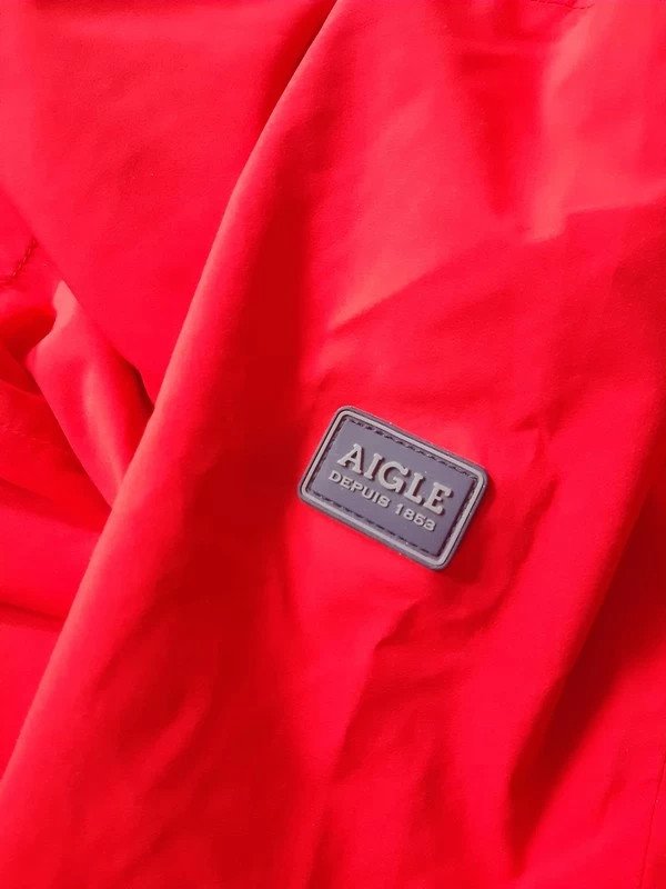 NEU! Rote Regenjacke von Aigle, Modell YRMUK