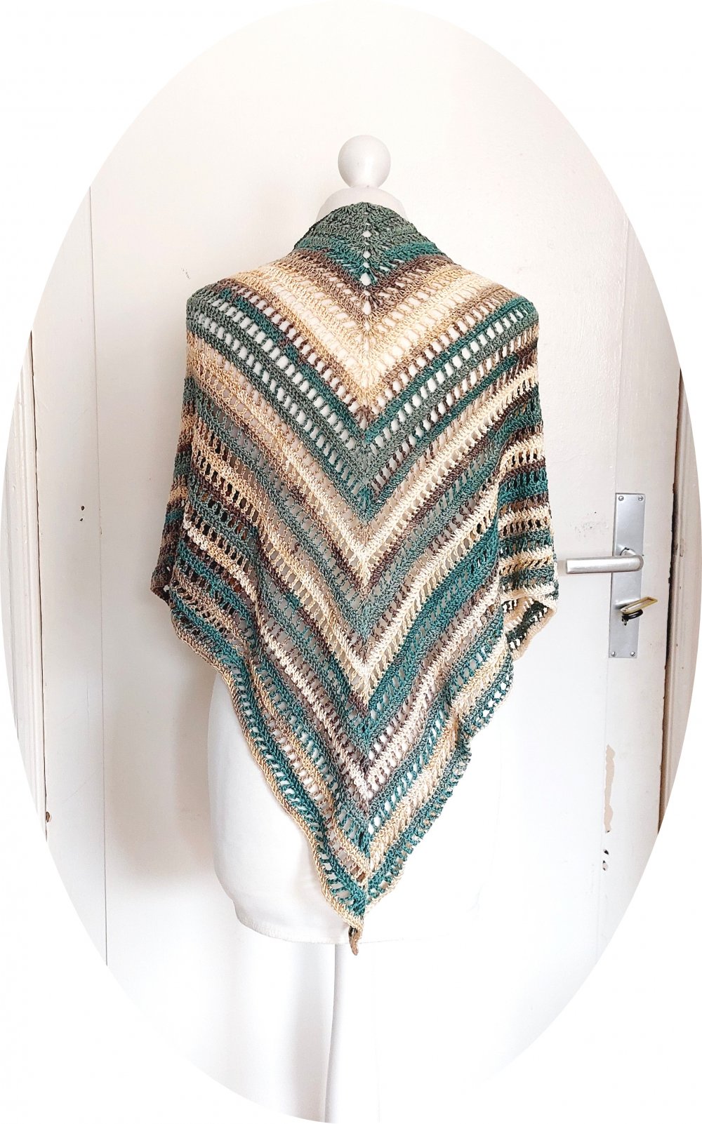 Gehäkelter Schal / Tuch im Hippie-Look