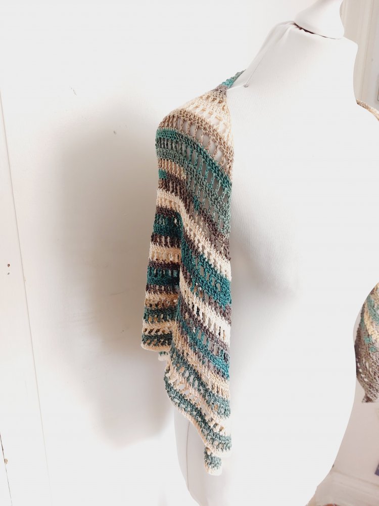 Gehäkelter Schal / Tuch im Hippie-Look