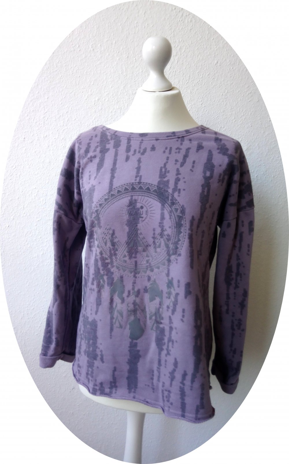 Tue vintage! Lila Surfer-Pulli im Batik-Look
