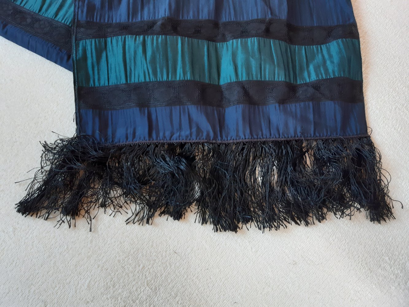 leichter Schal neuwertig