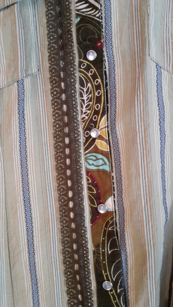 dunkelgrüne Bluse mit Muster