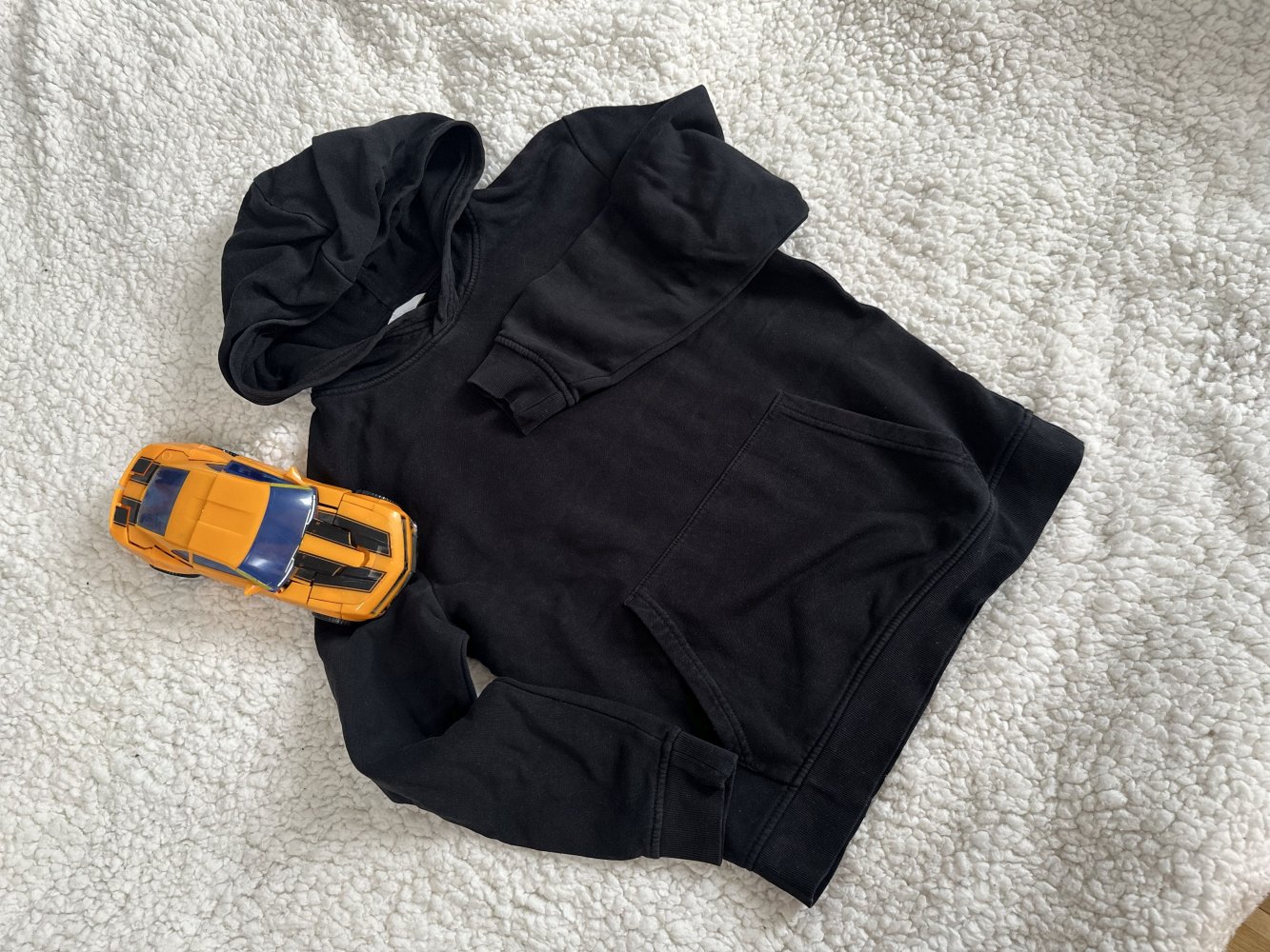 Kapuzenpullover * div. Marken * Gr. 146/152 (Preis pro Pulli)