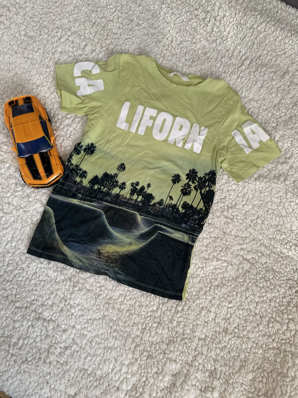 * T-Shirts * div. Marken * Buben * Gr. 146/152 (Preis pro Shirt)