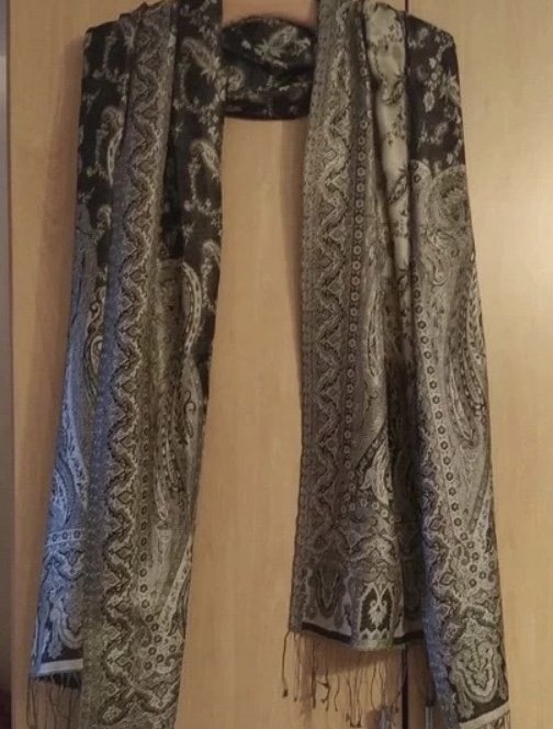 Schal mit Paisleymuster