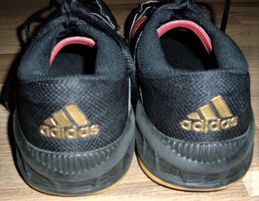 adidas -- Gr.36 -- Hallensportschuhe
