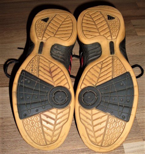 adidas -- Gr.36 -- Hallensportschuhe