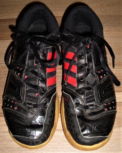 adidas -- Gr.36 -- Hallensportschuhe