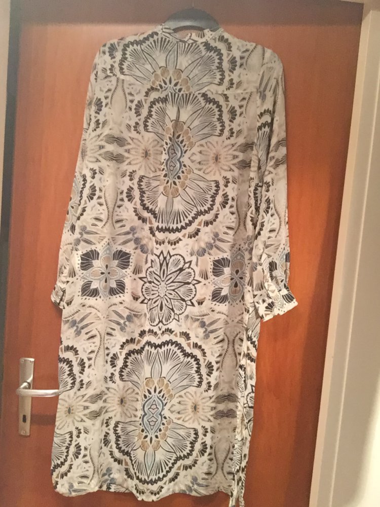 Lässiges Jäckchen/ langes Oberteil NEU