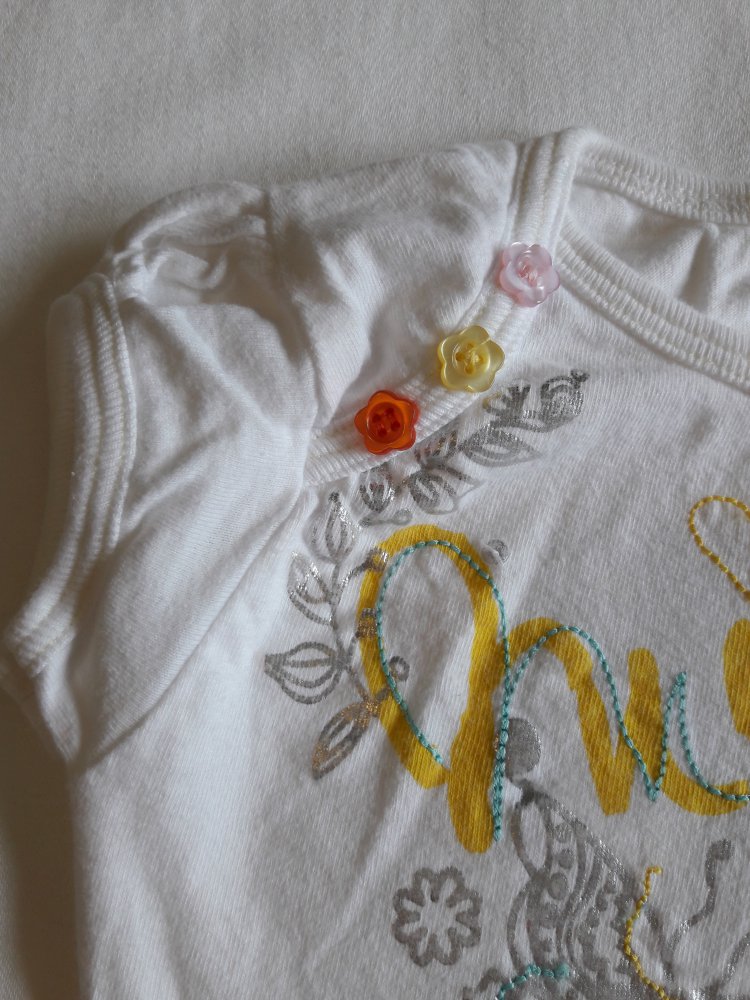 T-Shirt, weiß mit gelb/silber, Gr. 92