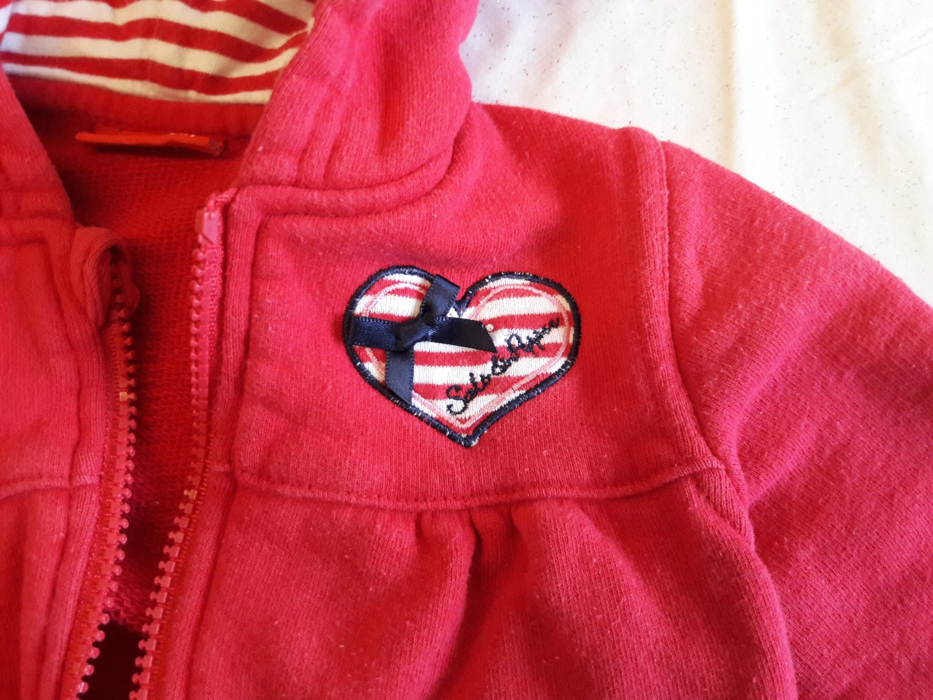 Jacke, rot, mit Kapuze