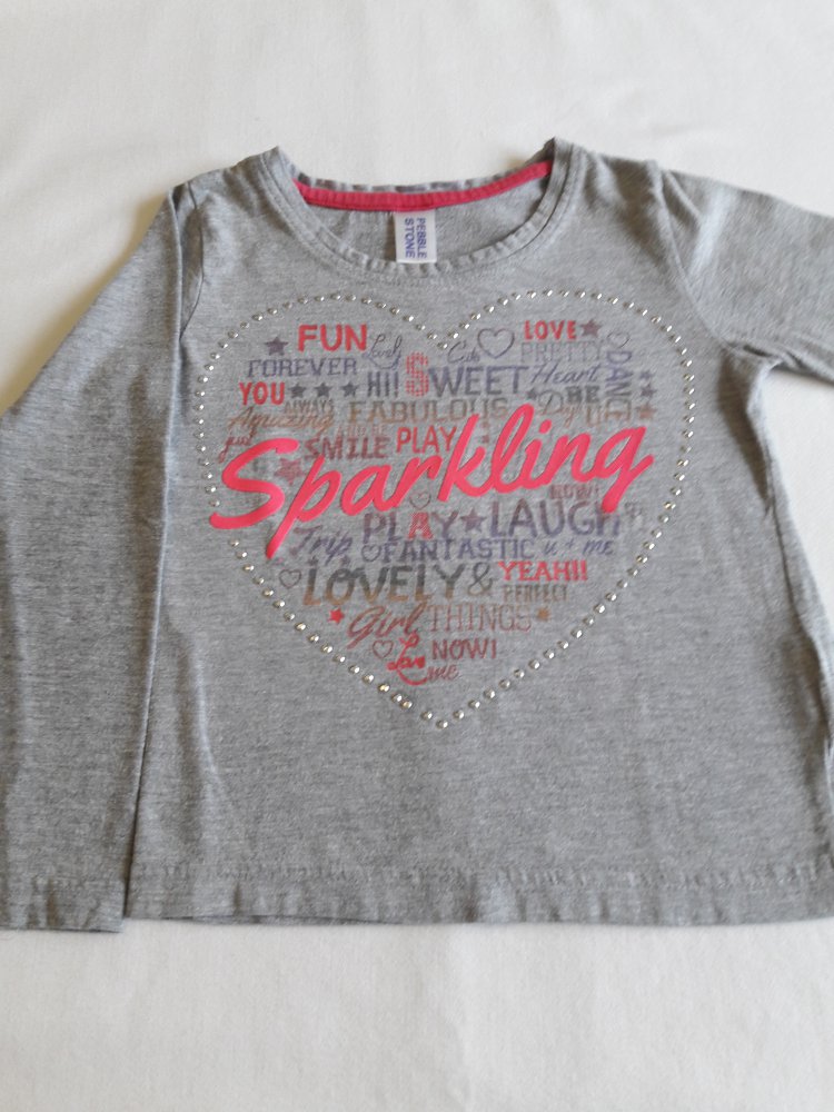 Langarmshirt, grau mit großem Herz, Gr. 104