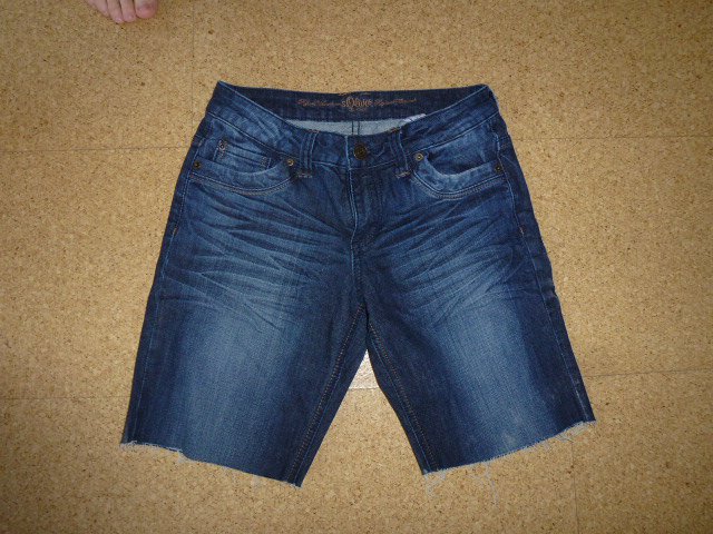 Jeans-Shorts Gr. 36 blau s. Oliver