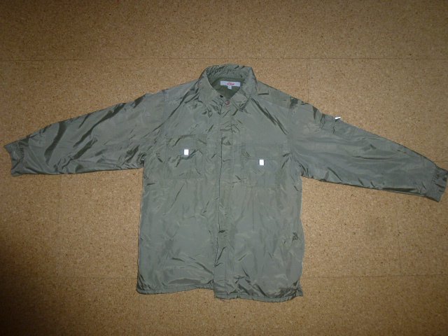 Übergangsjacke von s. Oliver Gr. 140 olivglänzend