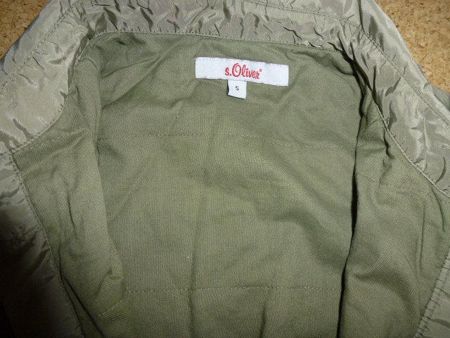 Übergangsjacke von s. Oliver Gr. 140 olivglänzend