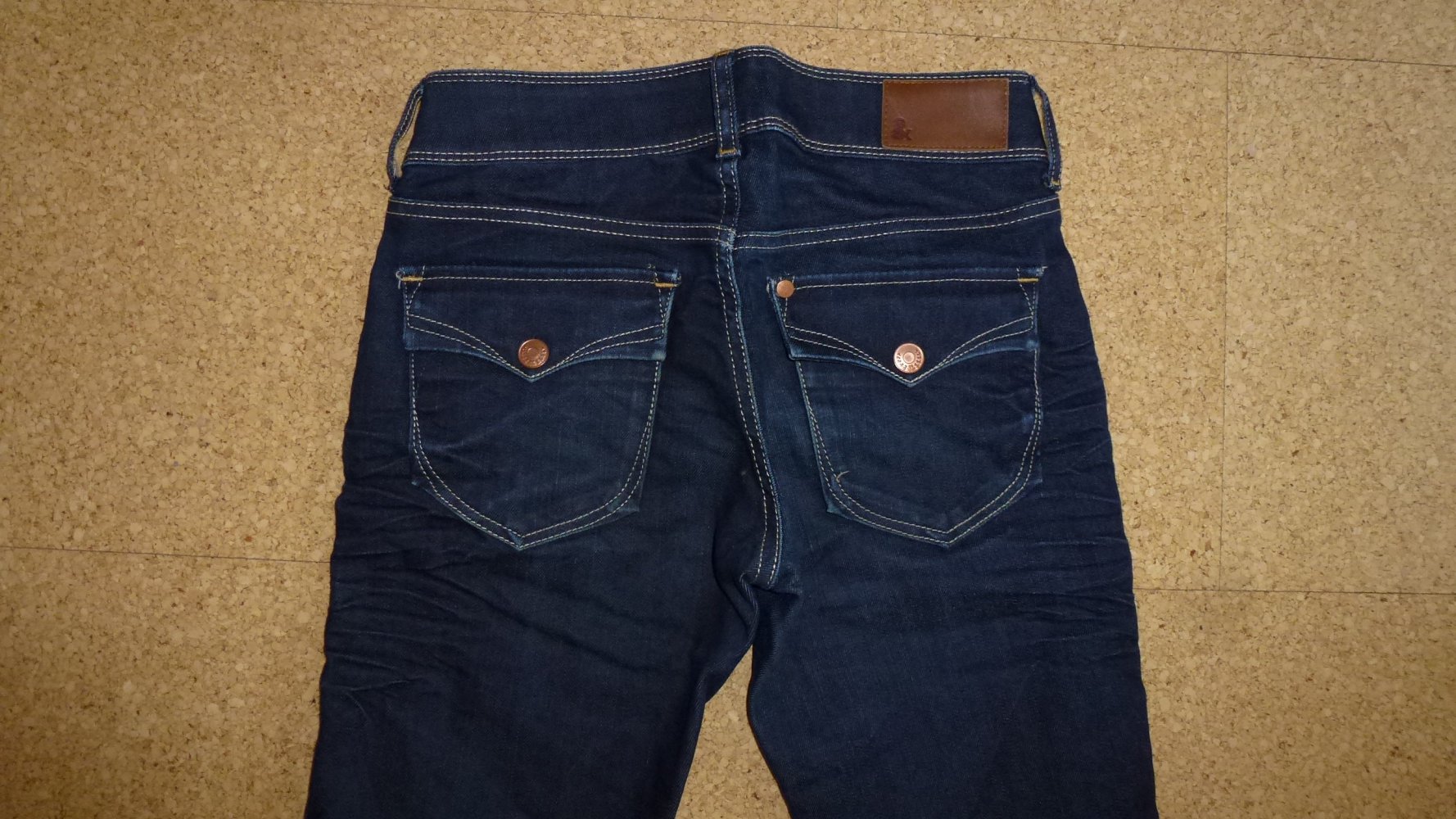 dunkelblaue Jeans Gr. 26 H & M