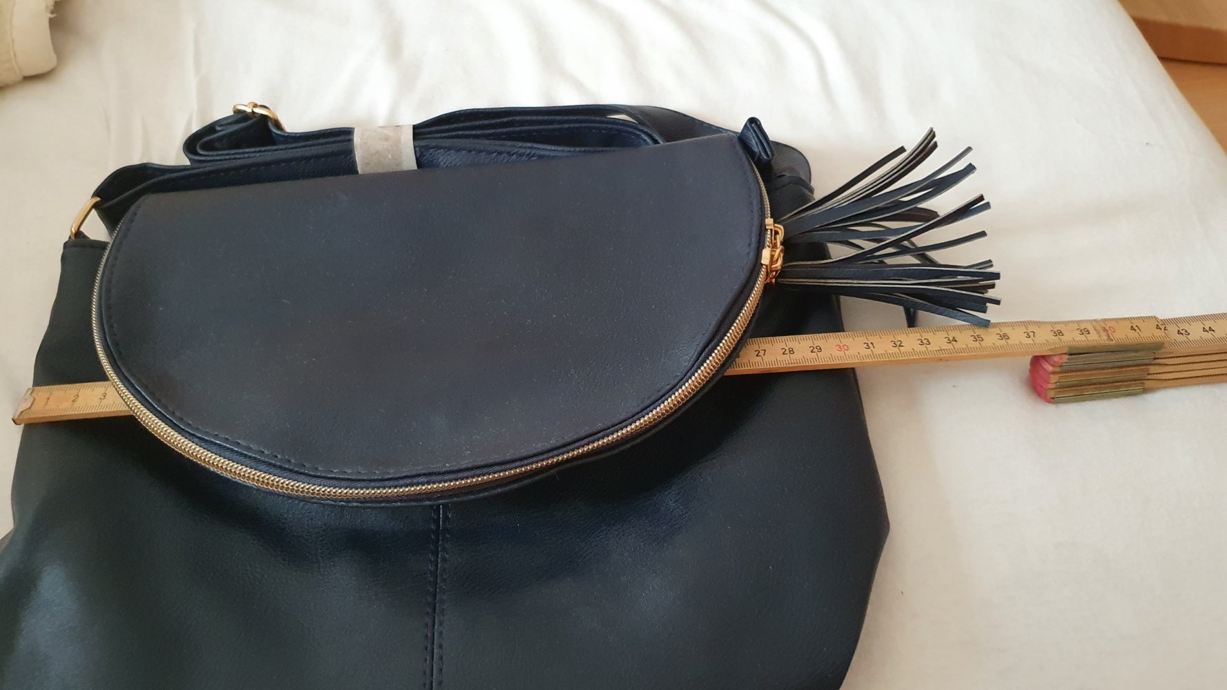 Damenhandtasche mit verstellbarem Schultergurt