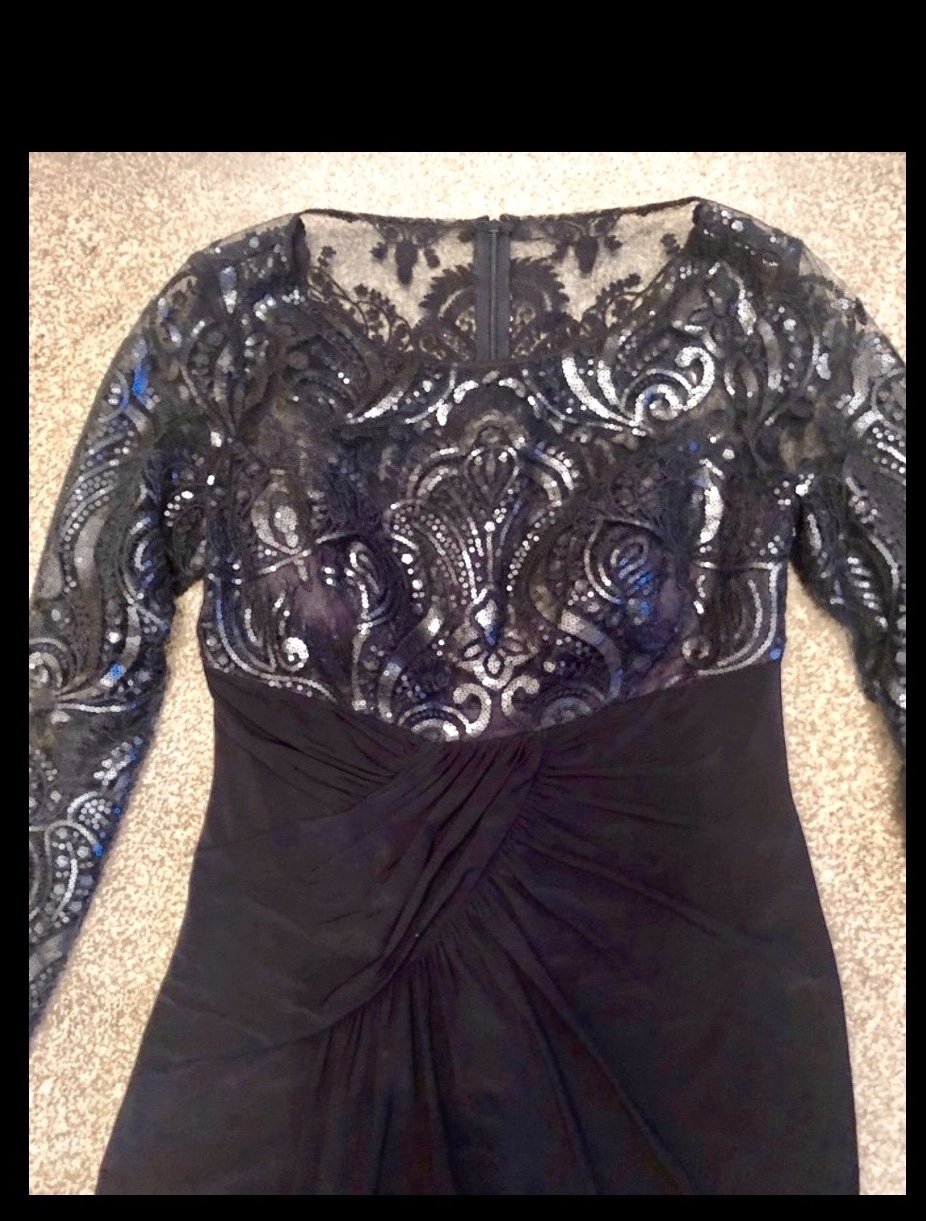 Abendkleid mit Spitze / Dunkelblau