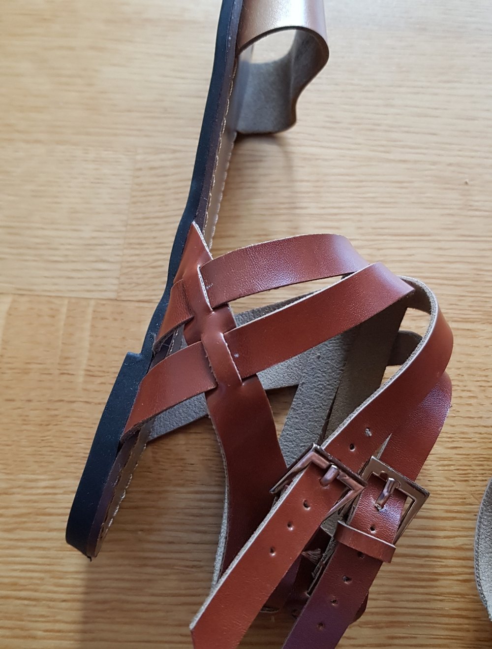 Neue Flache Sommer Sandalen braun  Gr.38