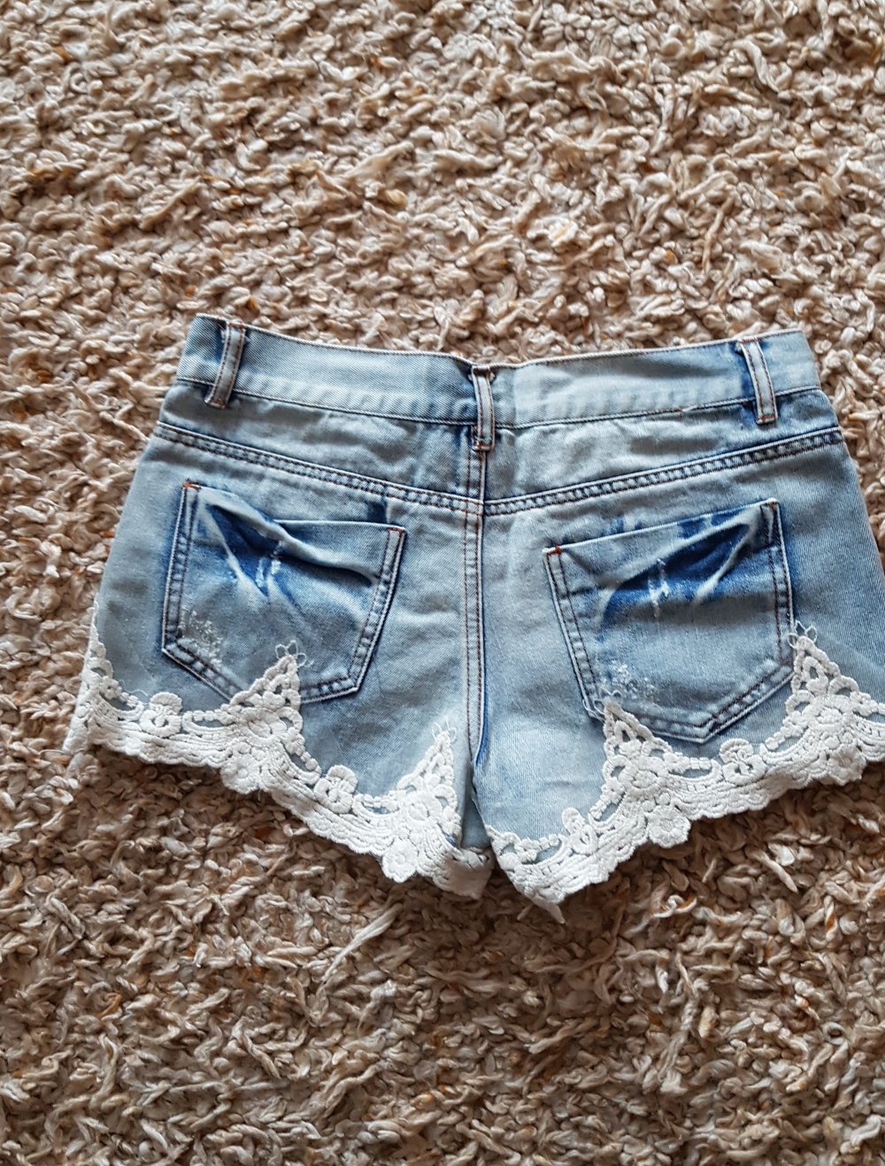 Hellblaue Jeans Shorts Y2k Hotpants mit Spitze Verzerrung Gr.34
