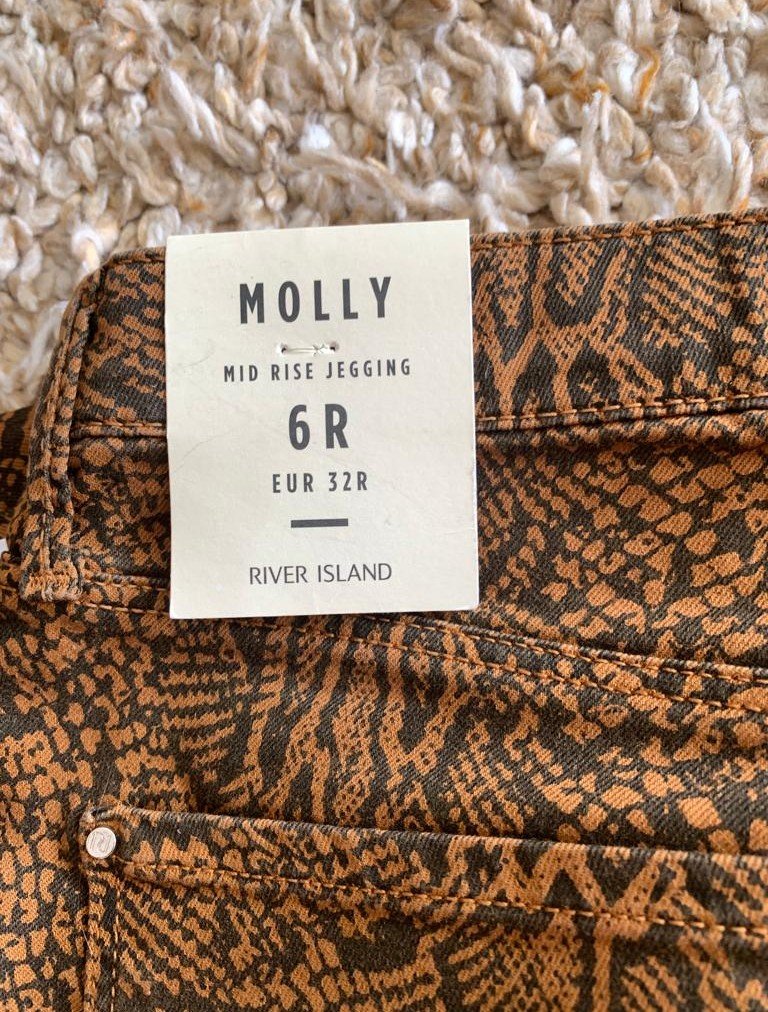 Nagelneue Jeanshose Jeggings Animalprint Gr.32 braun