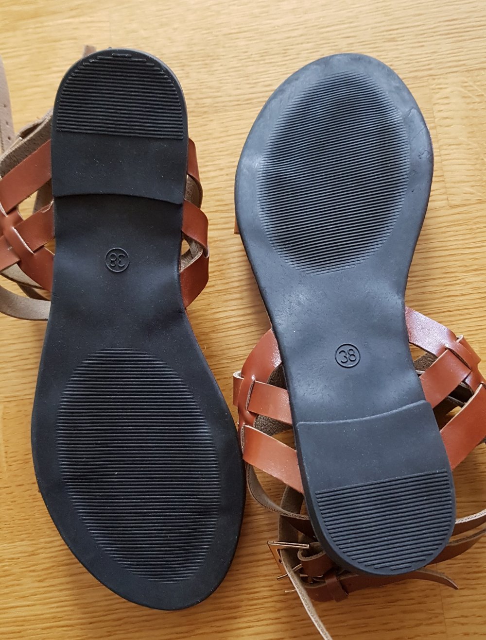 Neue Flache Sommer Sandalen braun  Gr.38