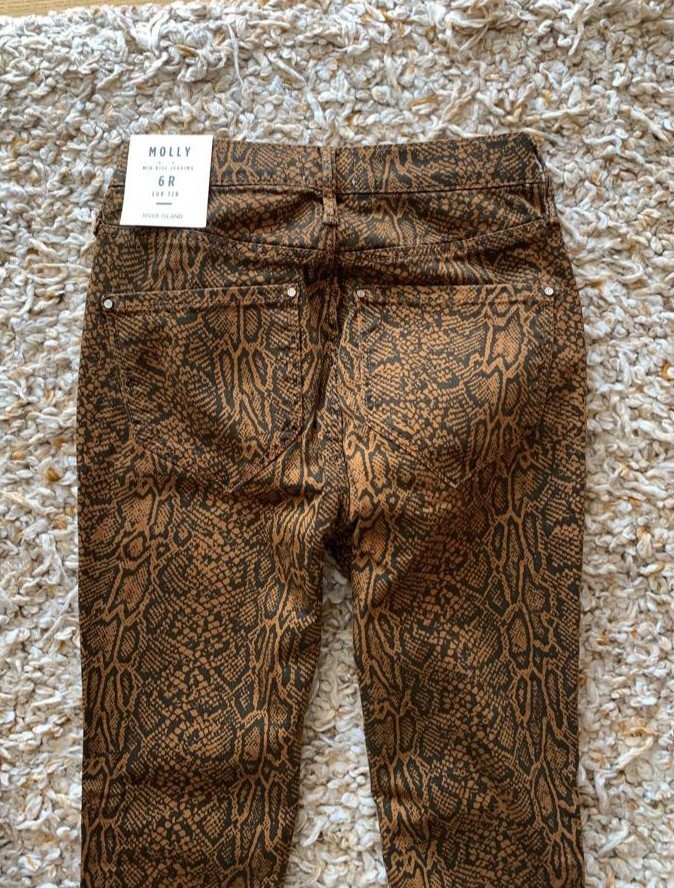 Nagelneue Jeanshose Jeggings Animalprint Gr.32 braun