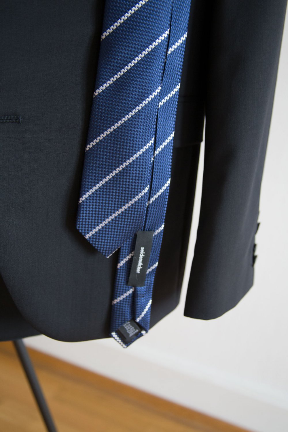 Hugo Boss Red Label Anzug Slim Fit & Seidensticker Krawatte