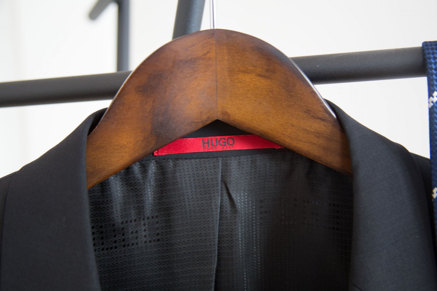 Hugo Boss Red Label Anzug Slim Fit & Seidensticker Krawatte