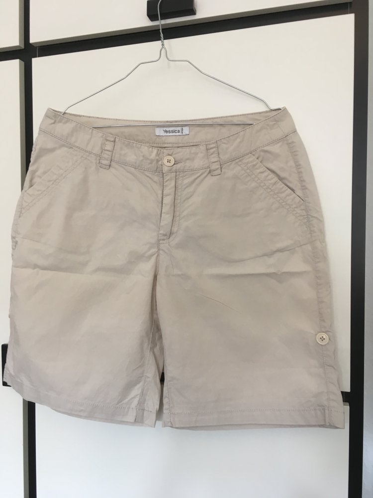 Shorts, Bermudas, beige