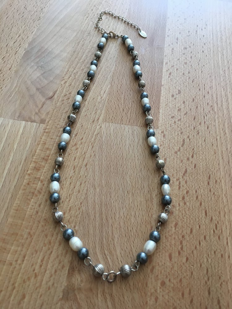 Halskette Perlenkette Metall, Echte Süßwasserperlen blau, weiß, silber