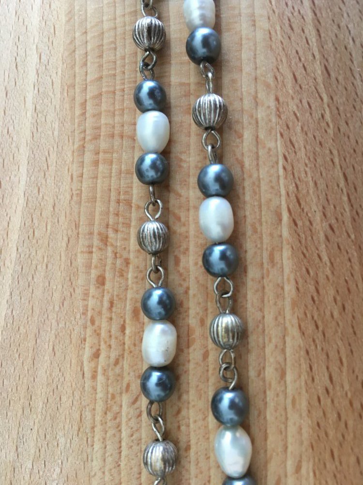 Halskette Perlenkette Metall, Echte Süßwasserperlen blau, weiß, silber