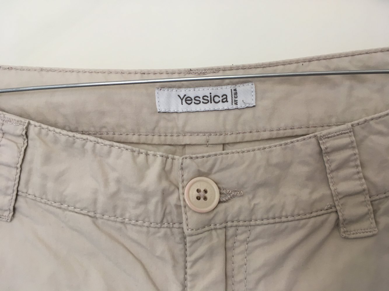 Shorts, Bermudas, beige