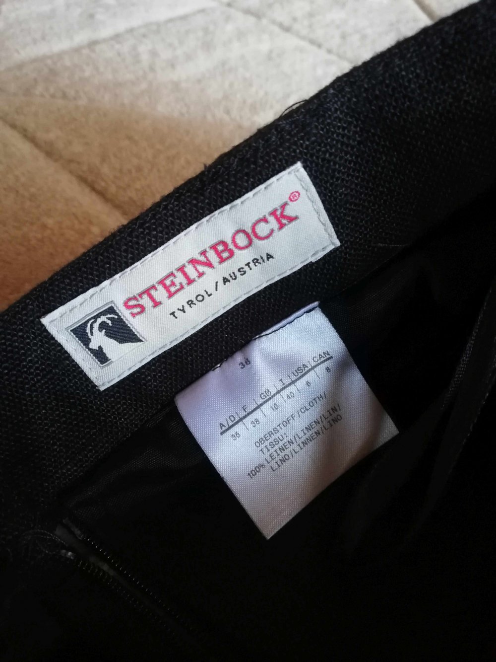 Leinenrock schwarz 100 % Leinen Knopfleiste Knöpfe Taschen Steinbock 36 S