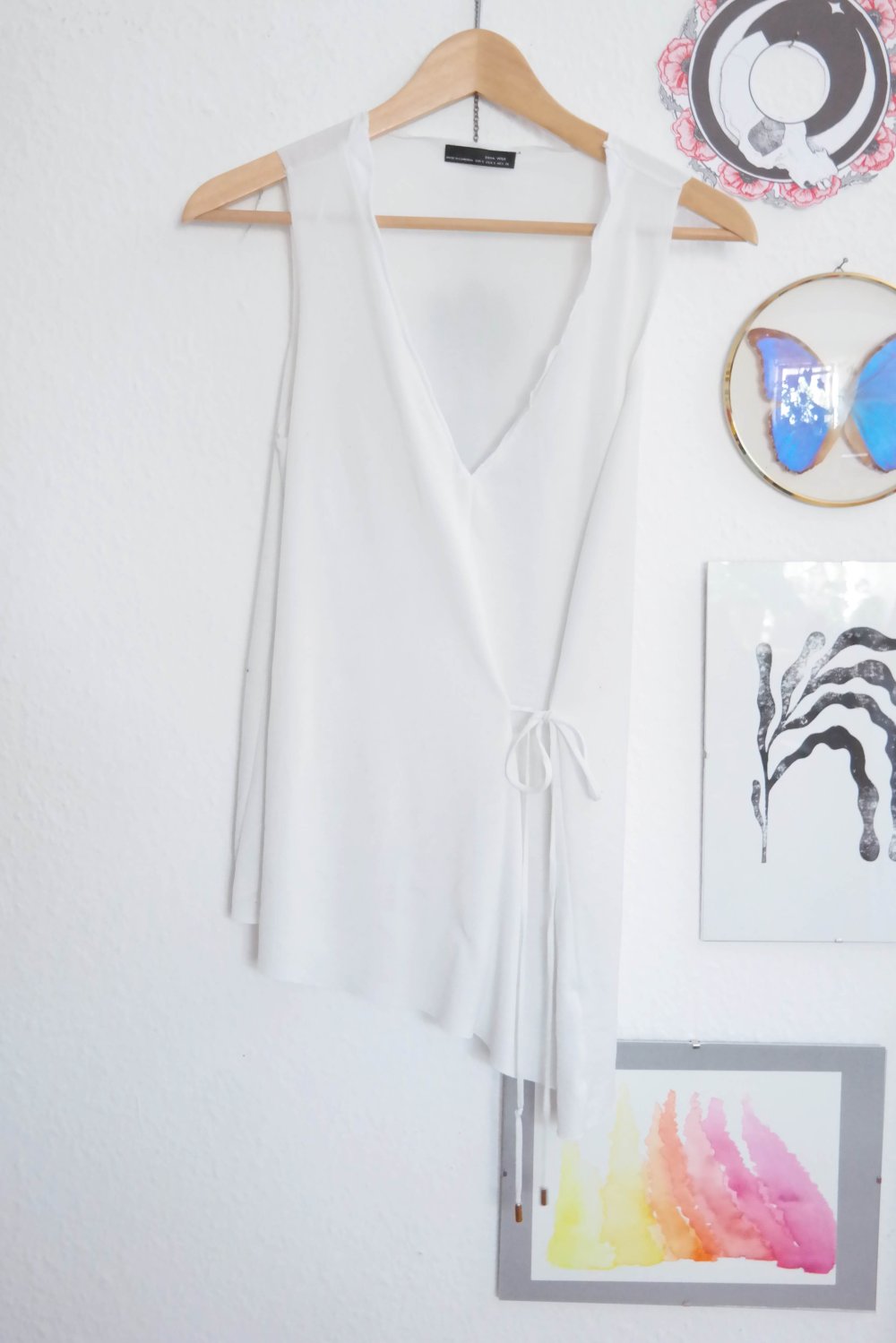 Zara W & B Top V-Ausschnitt weiß Kordel Bändel Asymmetrisch S 36 oversized