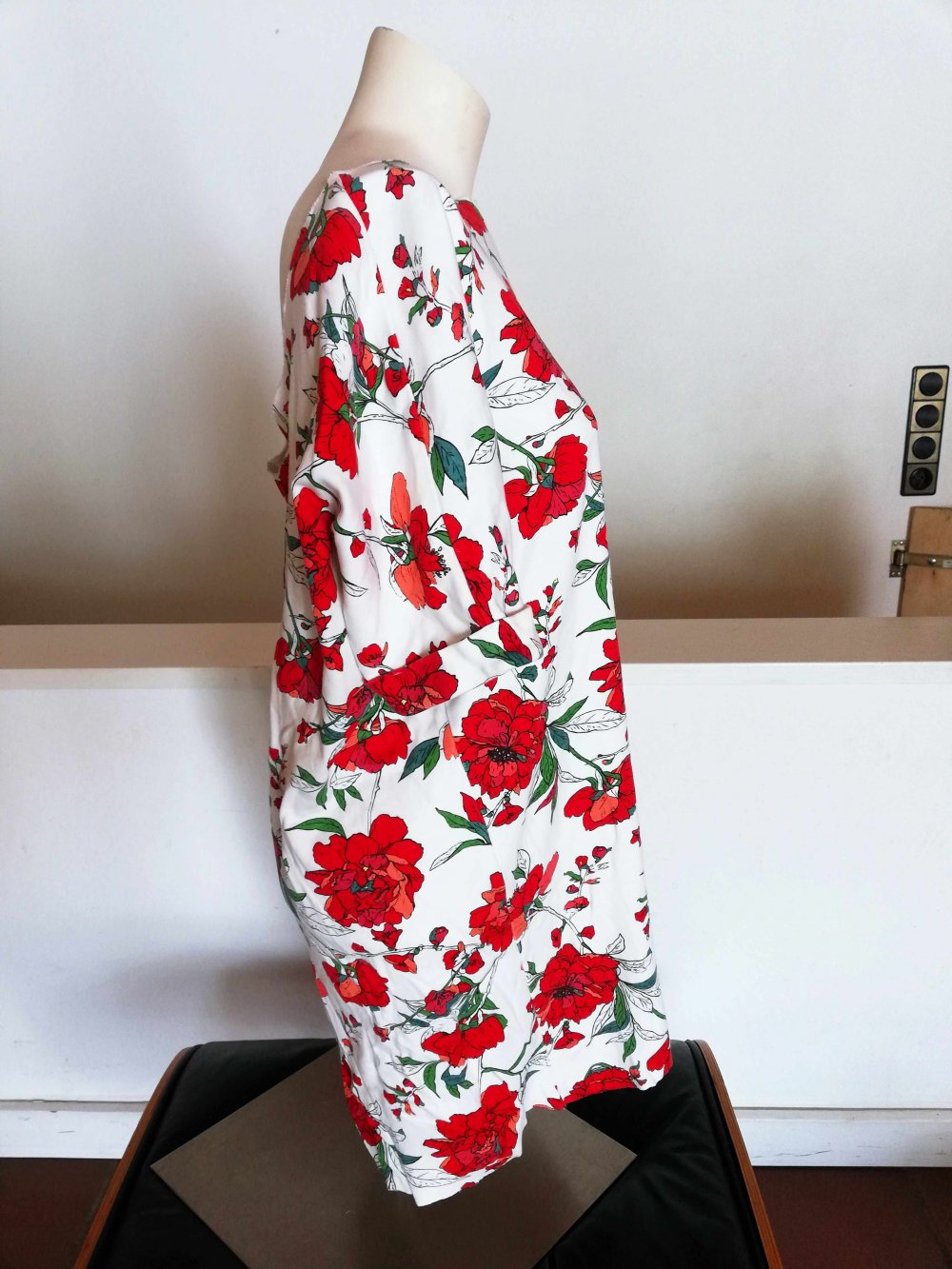 Sommerkleis Minikleid Tunika weiß bunt geblümt Blumen Amisu XL 42